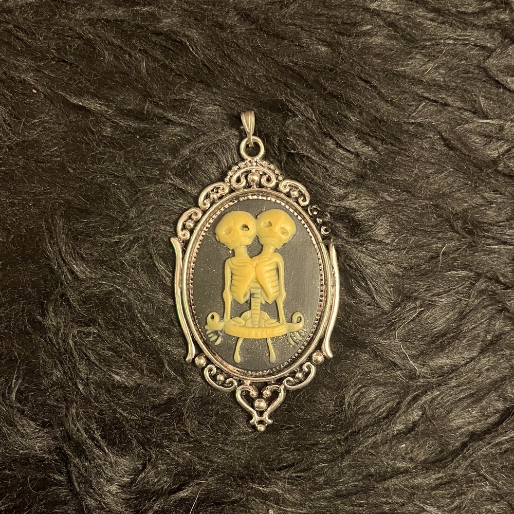 *4for$15* Conjoined twin pendant